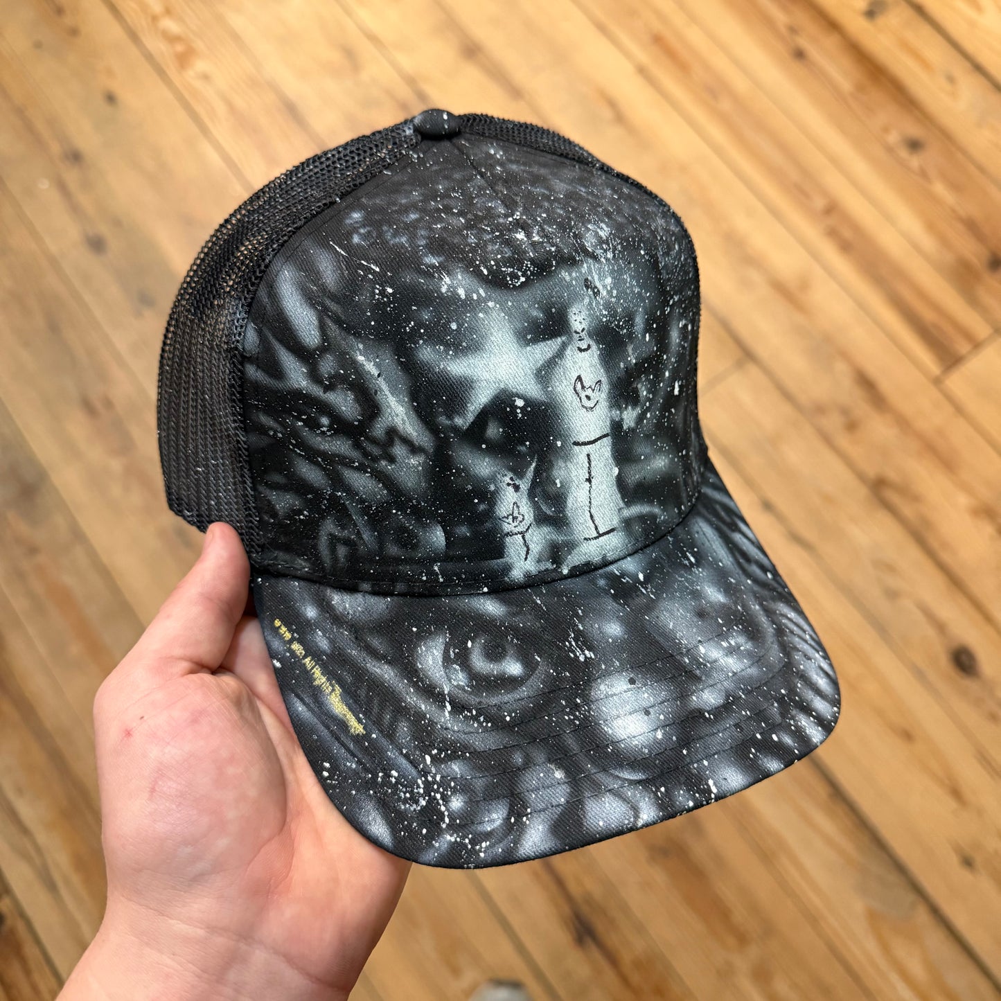 1/1 Sheskin airbrushed hat